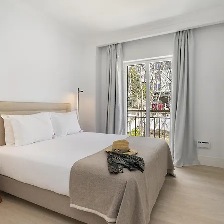 Les Deux Mariettes Apartments & Suites