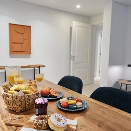 Les Deux Mariettes Apartments & Suites *