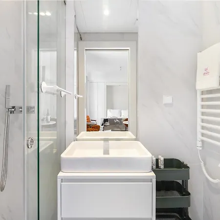 Les Deux Mariettes Apartments & Suites *