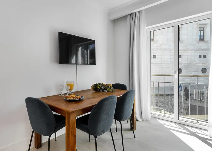 Les Deux Mariettes &