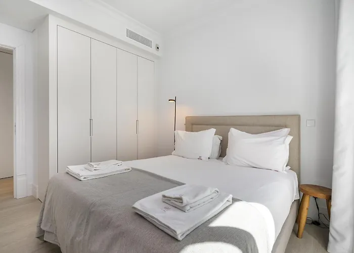 Les Deux Mariettes &