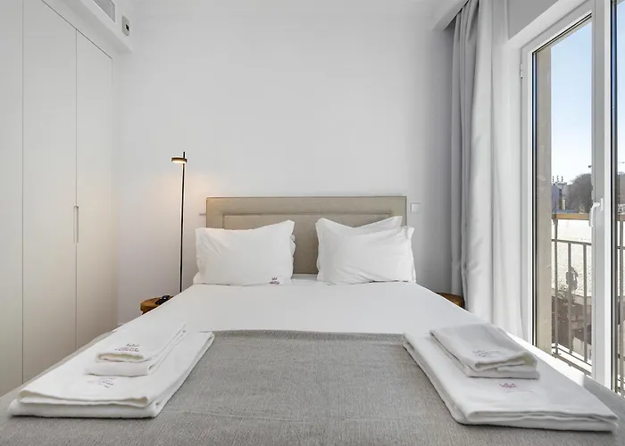 Les Deux Mariettes & Lisboa