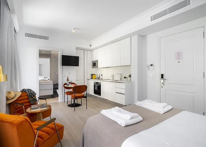 Les Deux Mariettes &